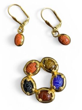Scarab Brooch and Earrings Set 
Semi-Precious Carved Stone Gold Tone